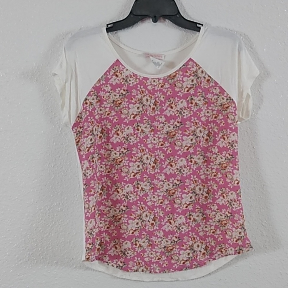Claudia Richard floral top